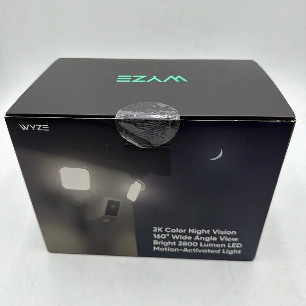 Wyze Cam Floodlight V2 Motion-Activated 2K HD Color Night Vision Camera